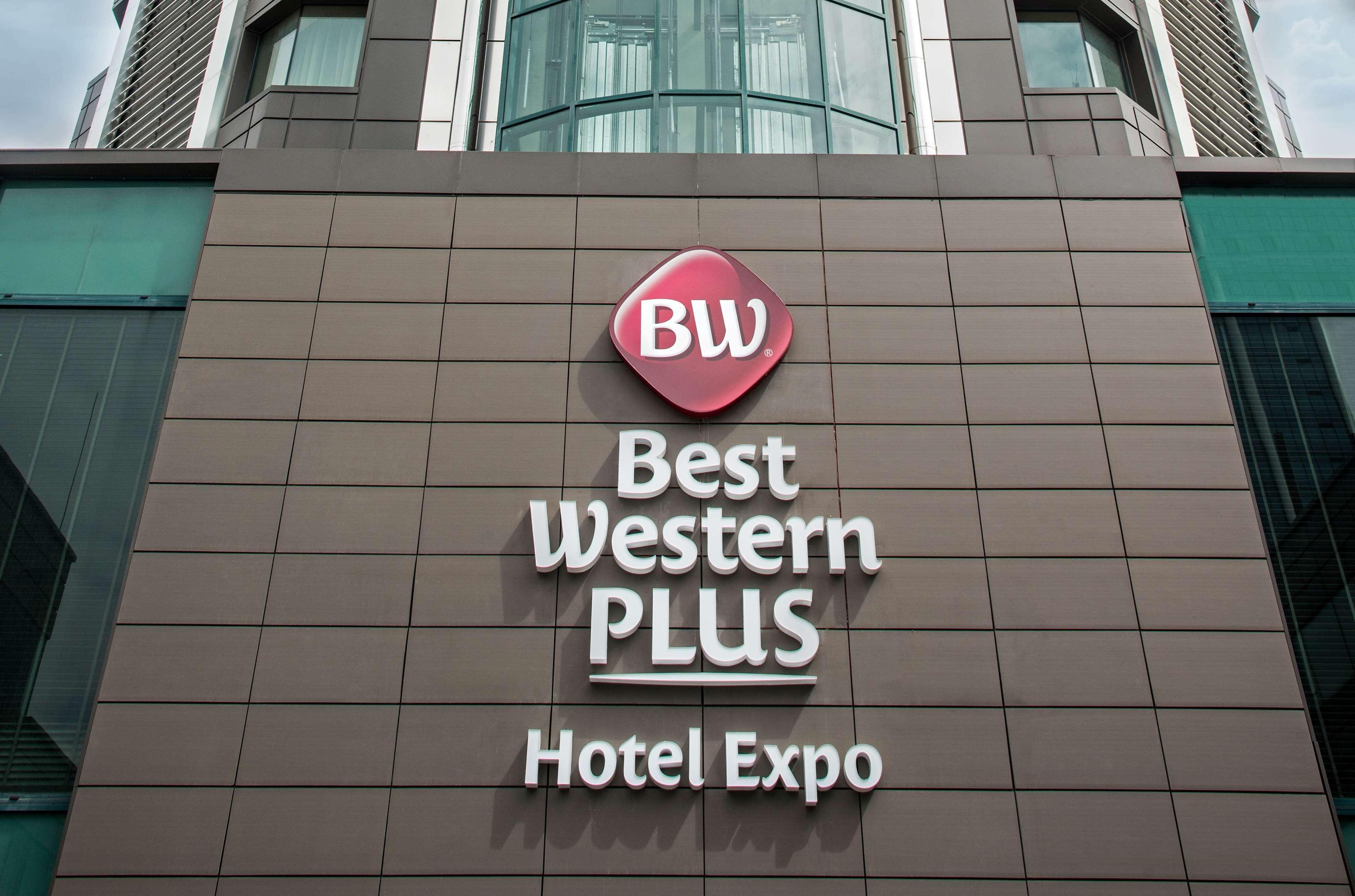 Expo Hotel 4*