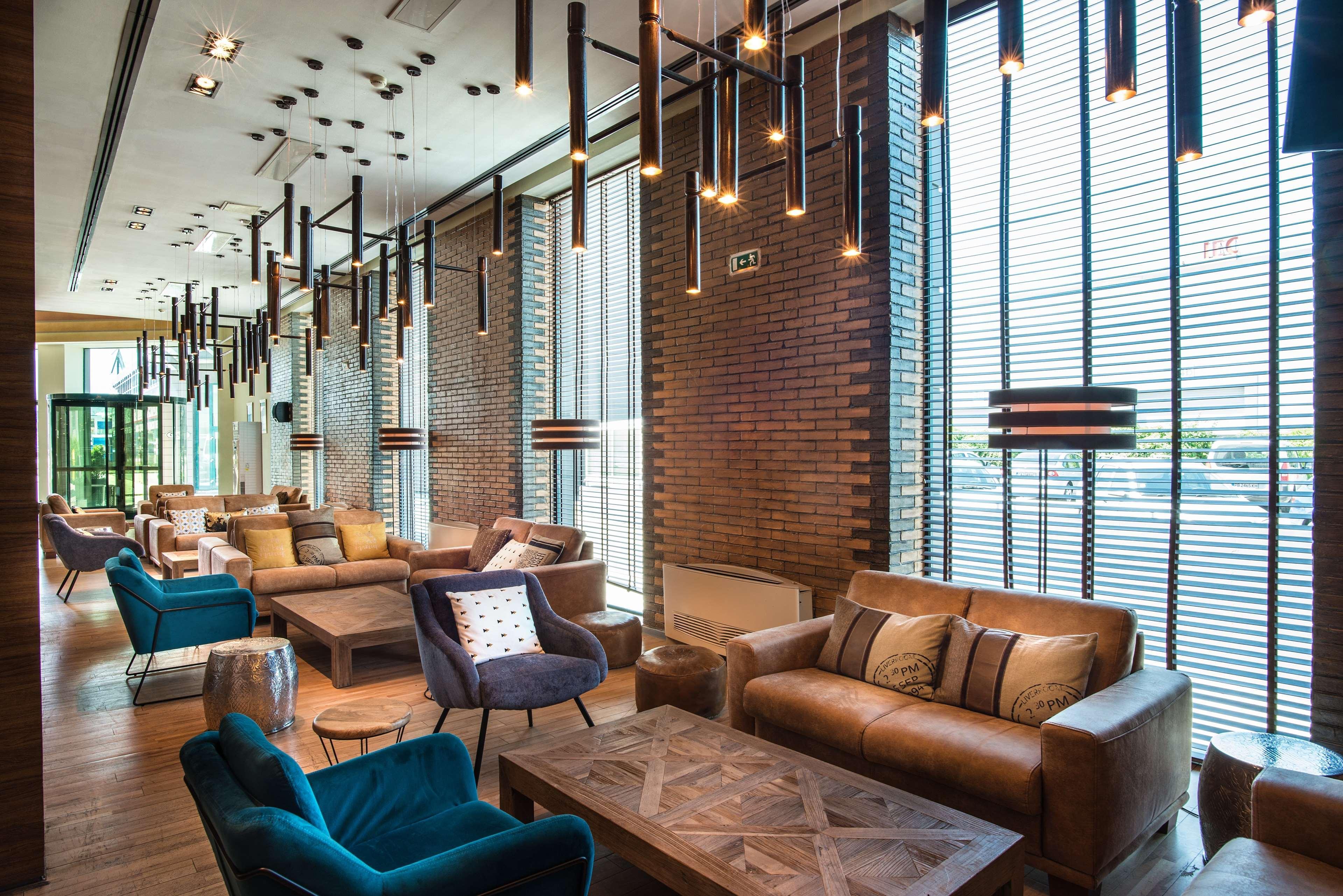 Expo Hotel 4*